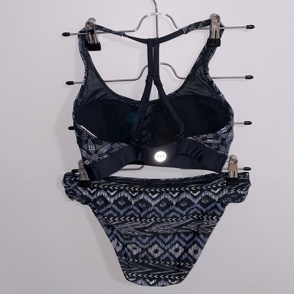 TYR and rip zone bathing suit set - Picture 2 of 2